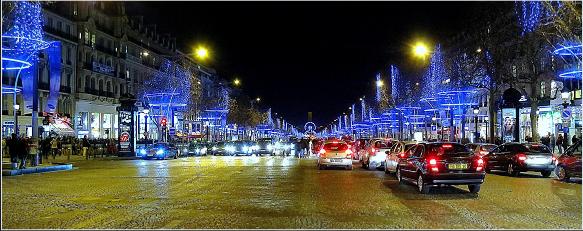  Avenue des Champs-�lys�es.  Looking ESE at the Place de la Concorde.  The Arc de Triomphe was 450 feet directly behind me. 